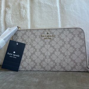 Kate Spade Flower Wristlet